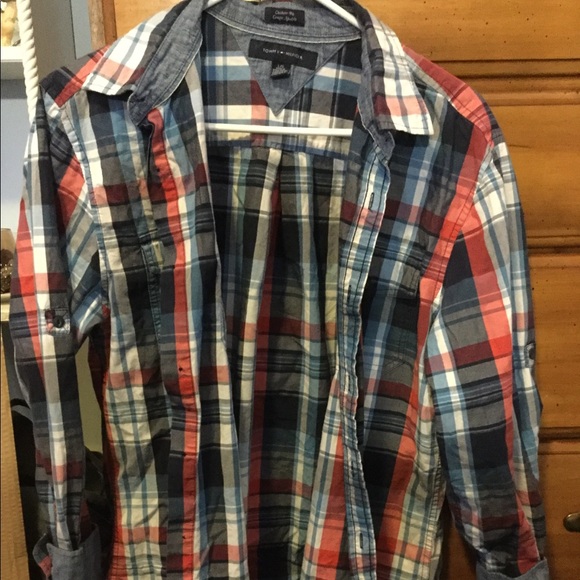 Tommy Hilfiger Button Down - SOLD - Picture 2 of 4